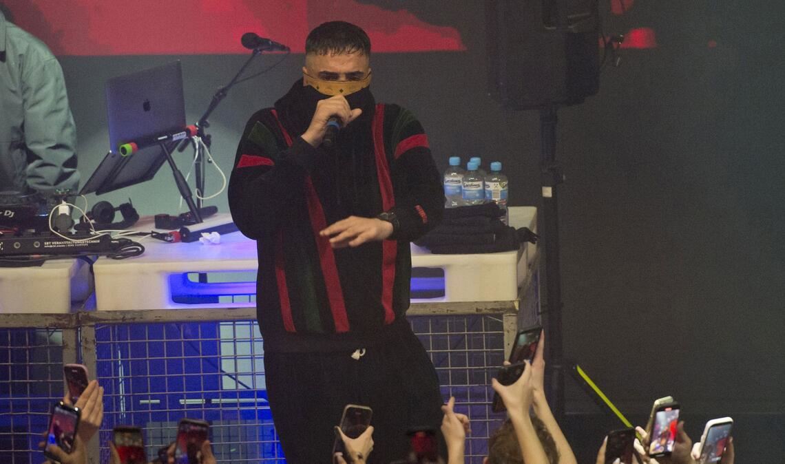 Haftbefehl trat in Osnabrück erstmals seit Release der Netflix-Doku öffentlich in Erscheinung.