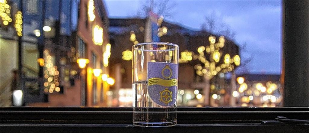 Halb voll oder halb leer? Wie auch immer man die Finanzlage der Stadt Mühlacker bewerten will: Ein kräftiger Schluck aus der Pulle wäre, bei allen Wünschen, mit einem Schluckauf verbunden.