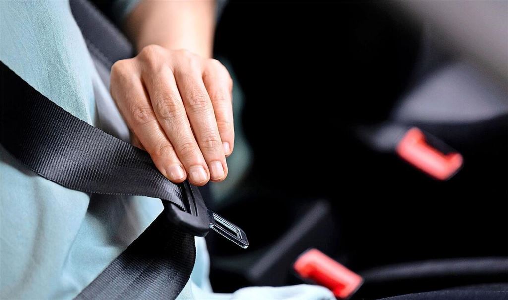 Halten die Sicherheitsgurte im BMW?