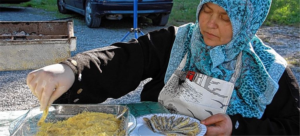 Hamsi, eine Fischspezialität vom Schwarzen Meer, ist bei den Gästen besonders beliebt.