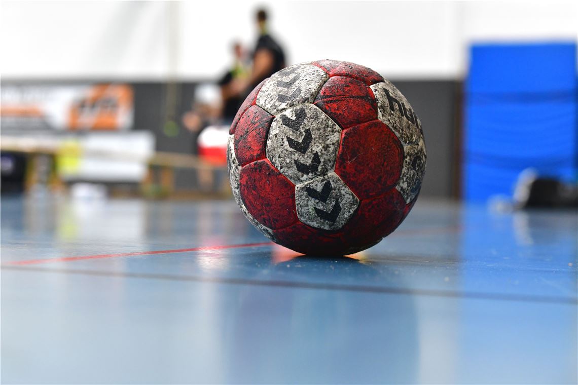 911_0008_103999_sil_Handball_Symbolbild