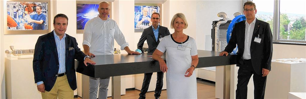 Hannes Christoph Bächle (v.li.; Mahle Berlin), Peter Knieknecht, Thilo Weber (parlamentarischer Berater FDP/DVP-Fraktion), Gabriele Reich-Gutjahr und Erik Schweickert.privat