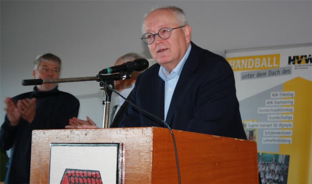 Hans Artschwager bei der Versammlung in Hildrizhausen.