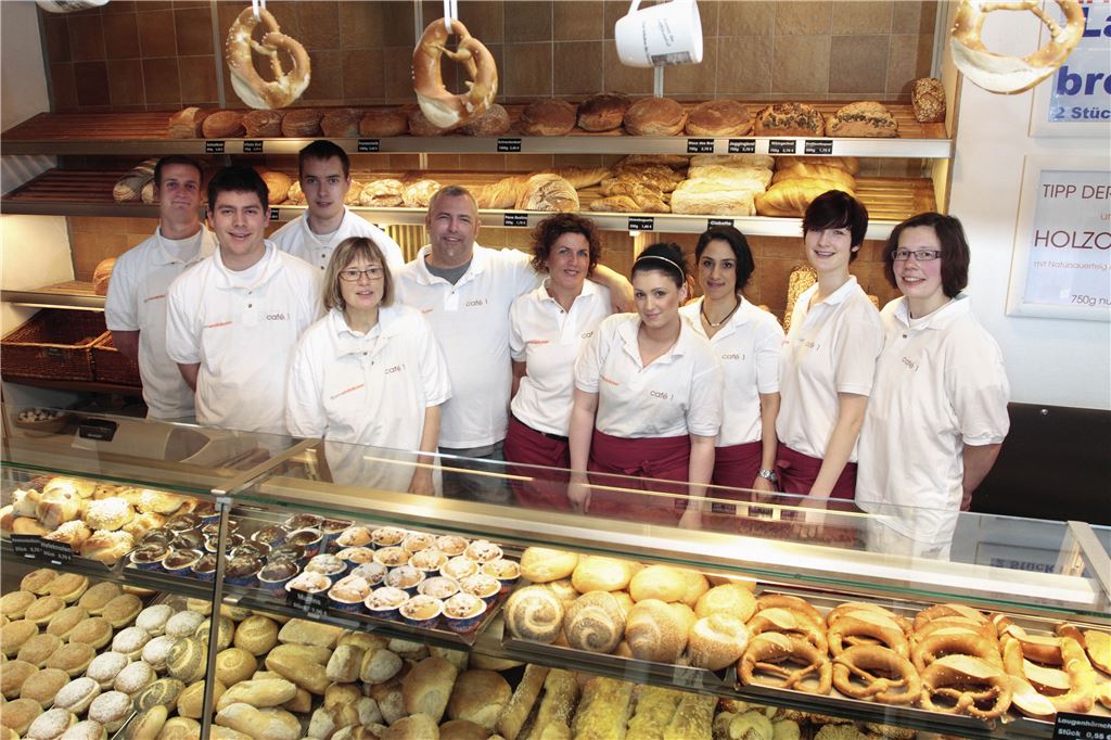 Hans-Dieter und Beate Slobodkin mit ihrem Team.