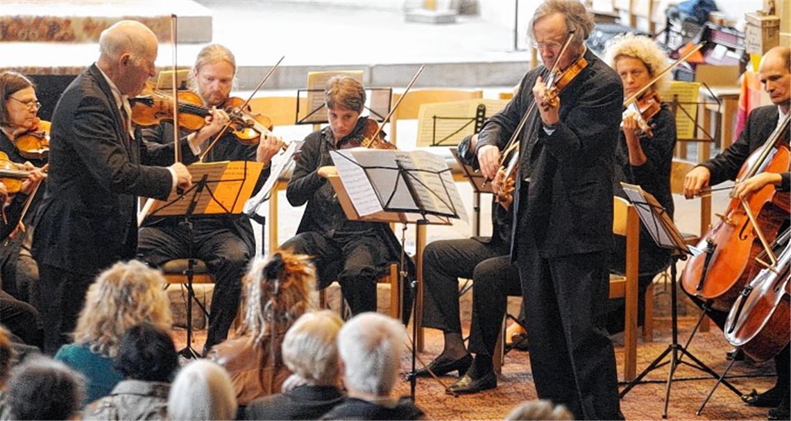 Hansheinz Schneeberger und Georg Egger (re.): Solisten in Bachs Doppelkonzert.