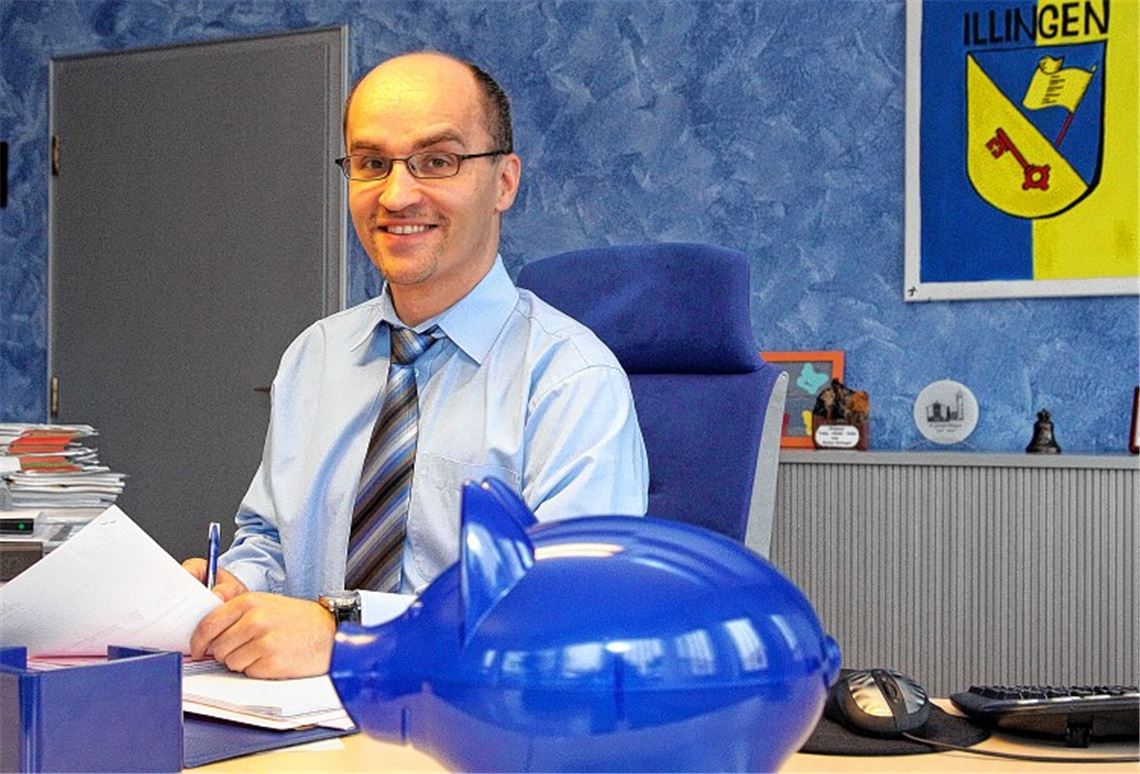Harald Eiberger ist seit fast acht Jahren Bürgermeister in Illingen. Im September 2013 läuft seine Amtszeit ab. Foto: Goertz
