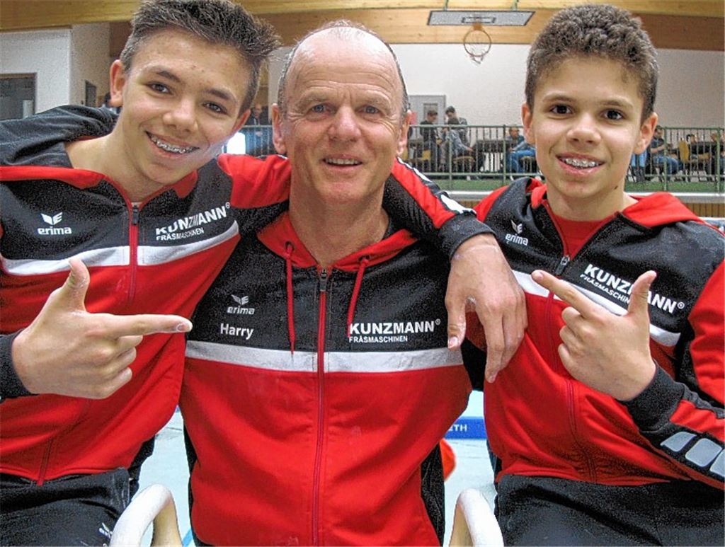 Applaus für den Turn-Dino – sogar vom Gegner