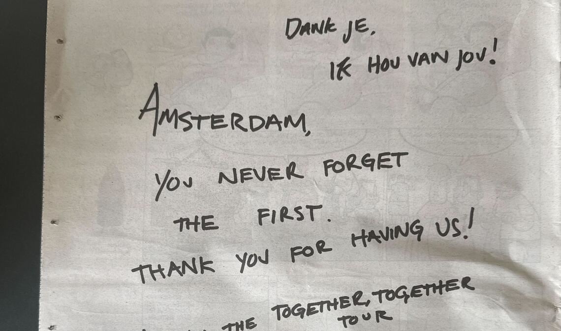 Harry Styles hat sich mit einer Zeitungsanzeige bei der Stadt Amsterdam bedankt.