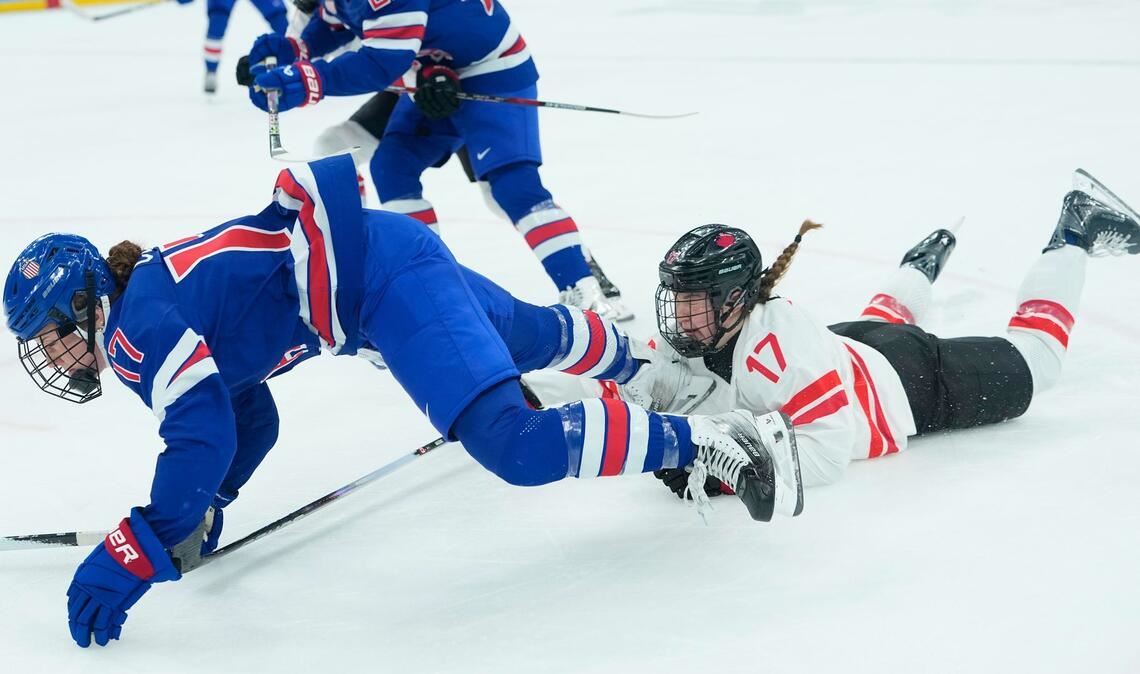 Harter Fight im Olympia-Endspiel der Eishockey-Erzrivalinnen