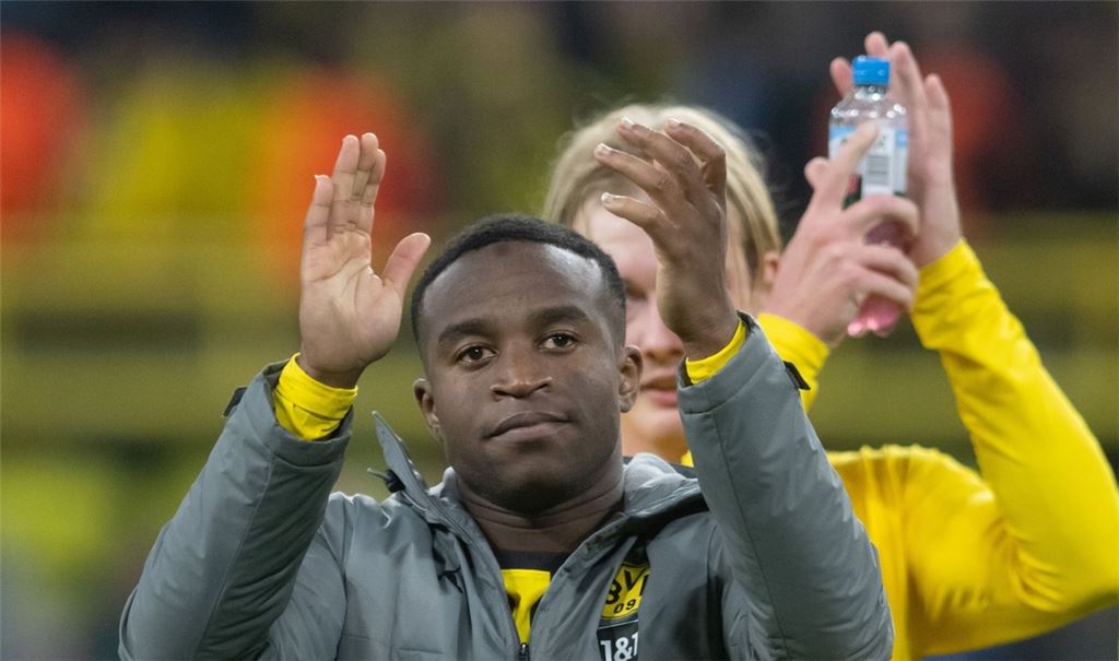 Hat allen Grund zum Applaudieren: Dortmunds Torschütze Youssoufa Moukoko.