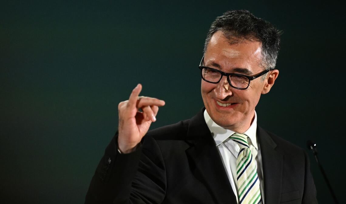 Hat am Wahlsonntag gleich mehrfach Grund zur Freude: Cem Özdemir.