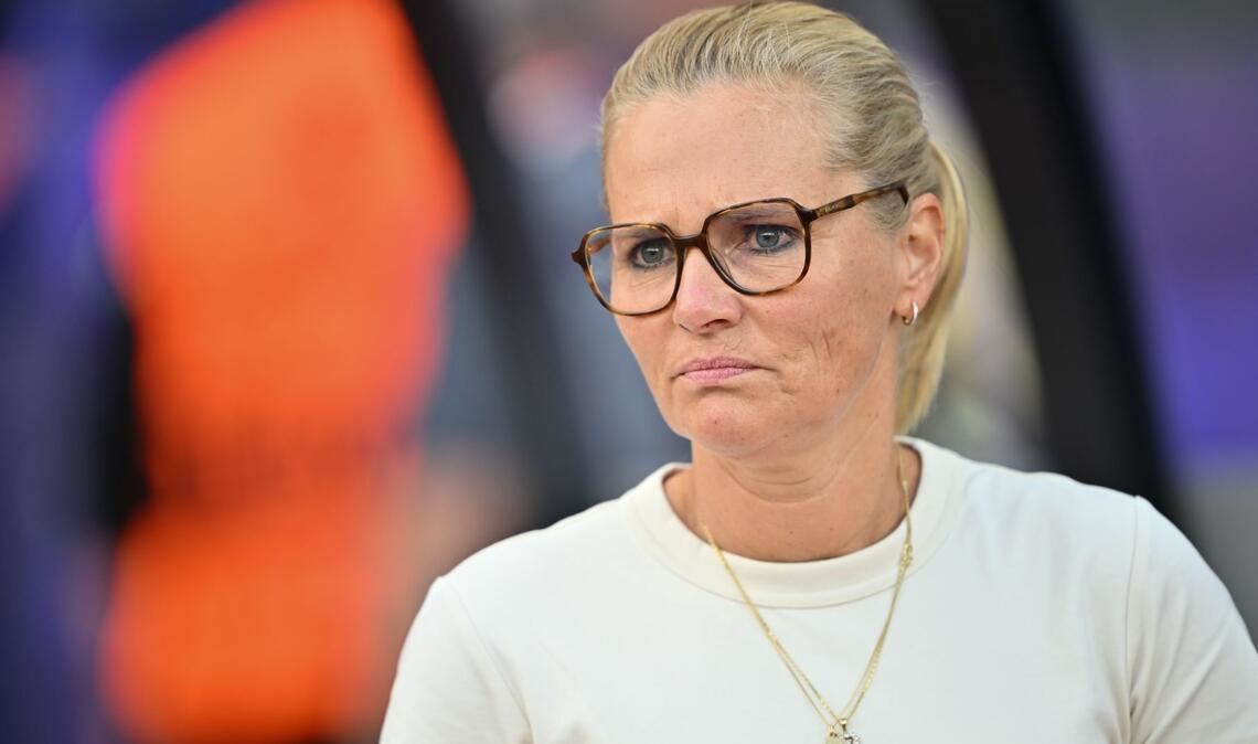 "Ekelhaft": Englands Trainerin über Rassismus gegen Carter Hat klare Worte gegen Hasskommentare gegen eine ihrer Spielerinnen gefunden: Sarina Wiegman.