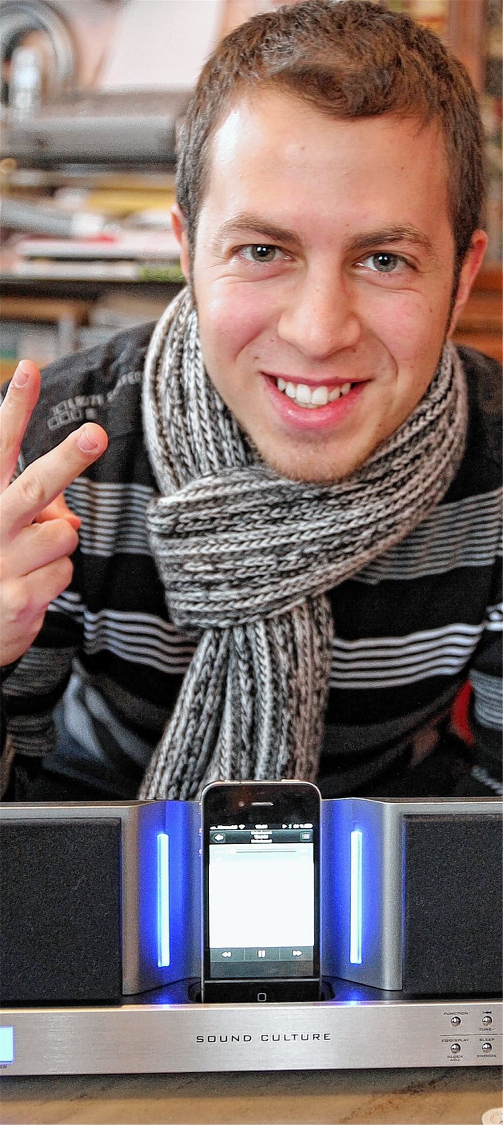 Hat nun auch einen Song aufgenommen: Andrea Magro, Schauspieler aus Mönsheim und auf dem Weg nach Los Angeles.