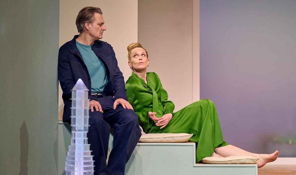 Heikles Thema:  Arnold (Ralf Stech) und Kathrin (Stefanie Klimkait) haben viel zu besprechen.