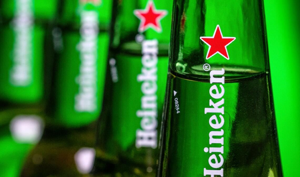 Heineken will nach eigenen Angaben jährlich 400 bis 500 Millionen Euro sparen.