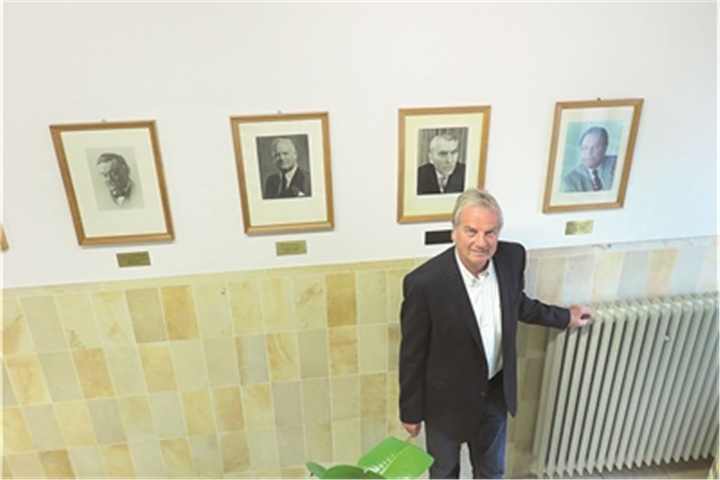 Heinz-Peter Hopp, im Bild mit seinen Vorgängern, betont, dass er die Wahl nie habe beeinflussen wollen. Foto: Archiv