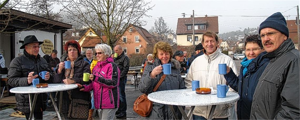 Heißen Glühwein gibt es beim Fest am Vereinsheim des MV Enzberg.Foto: Filitz
