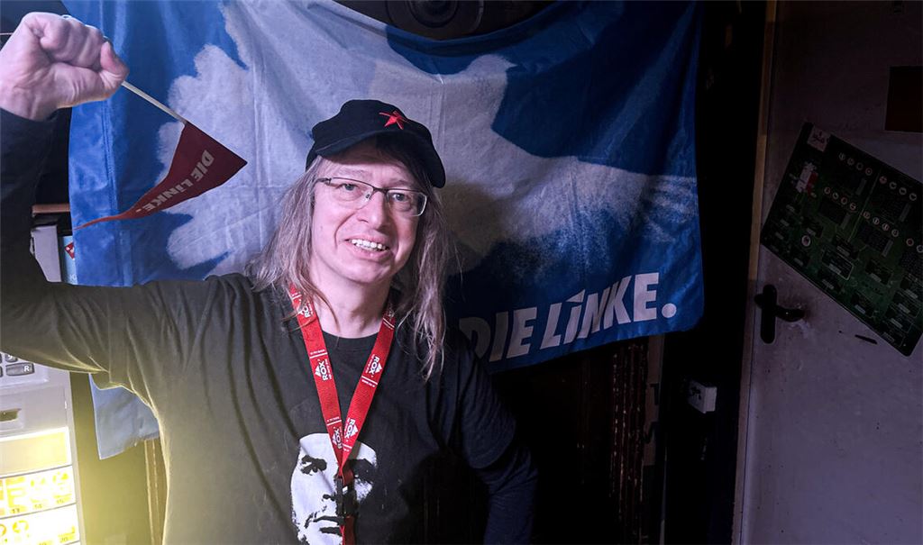 Helmut Kuntschner feiert im Café Havana das Wahlergebnis seiner Partei. Foto: privat