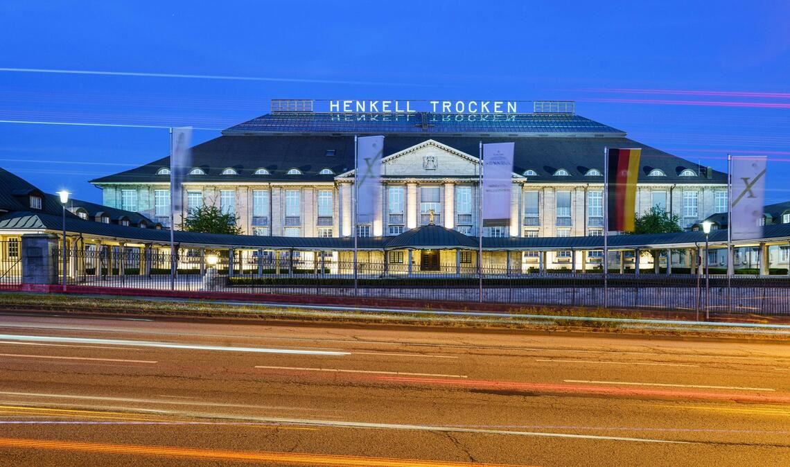 Henkell Freixenet in Wiesbaden blickt auf eine lange Tradition zurück. (Archivbild)