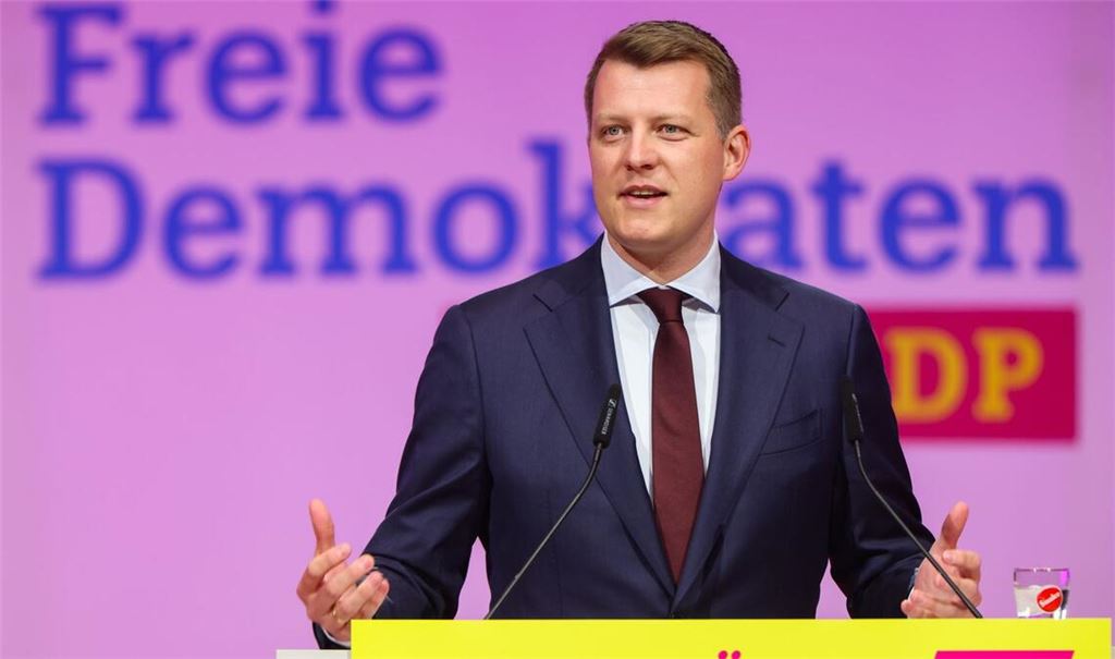 Henning Höne fordert für ein Comeback der FDP eine geschlossene Partei.