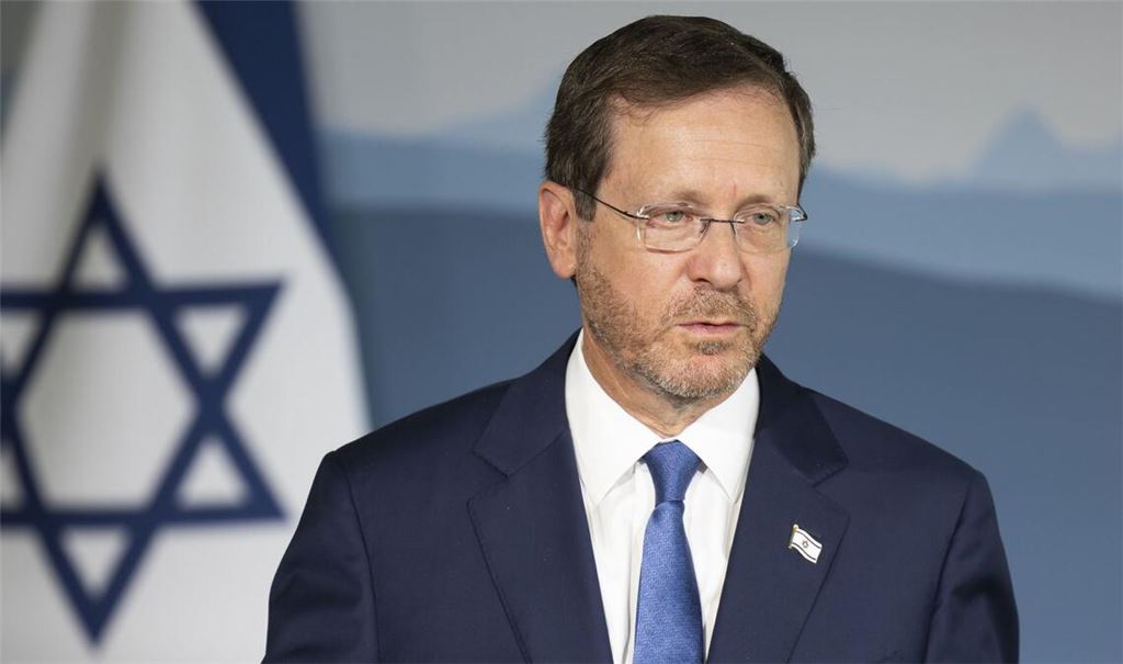 Herzog verteidigt die Angriffe auf iranische Öldepots. (Archivbild)