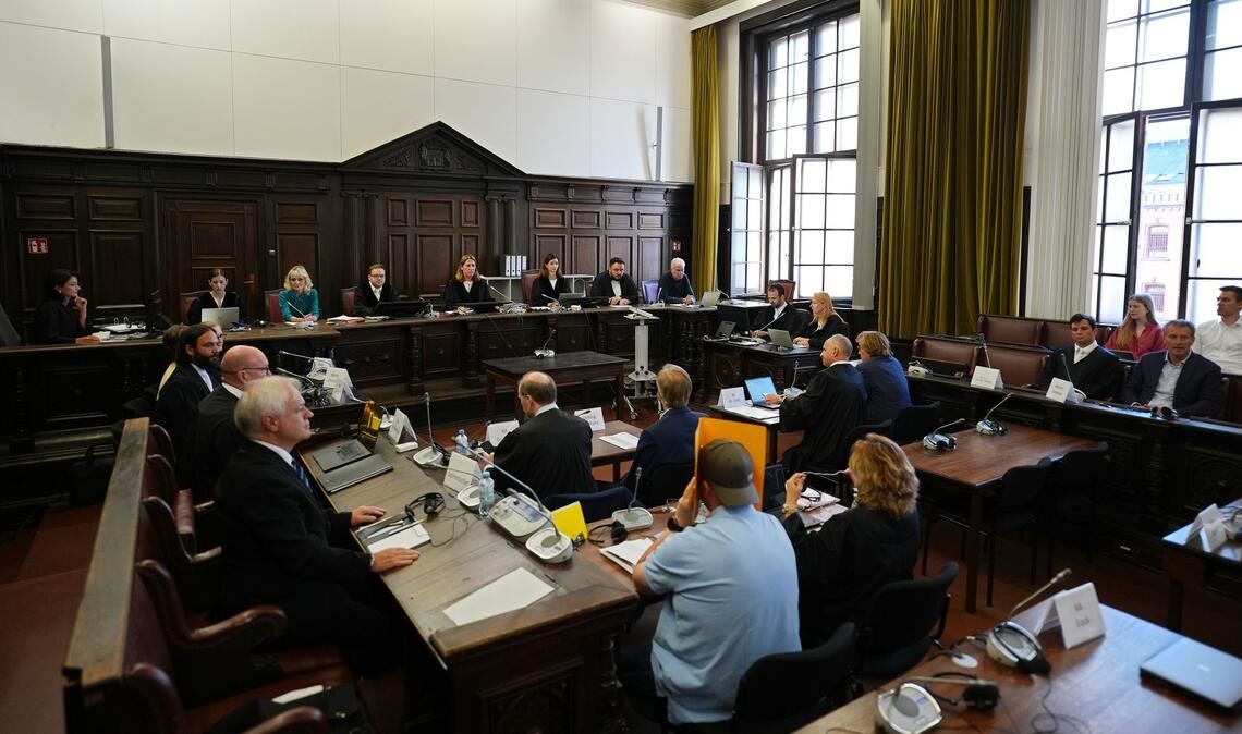 Ex-Mann macht Christina Block im Prozess viele Vorwürfe Heute geht im Gerichtssaal des Landgerichts Hamburg die Befragung von Stephan Hensel weiter.