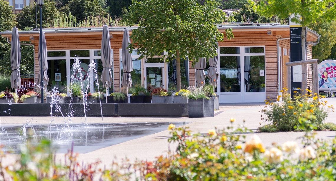 Hier sollte eigentlich schon jetzt viel los sein, doch der Restaurantbetreiber des „EssEnz inklusiv“ ist in seinen Planungen überraschend zurückgeworfen worden. Fotomoment