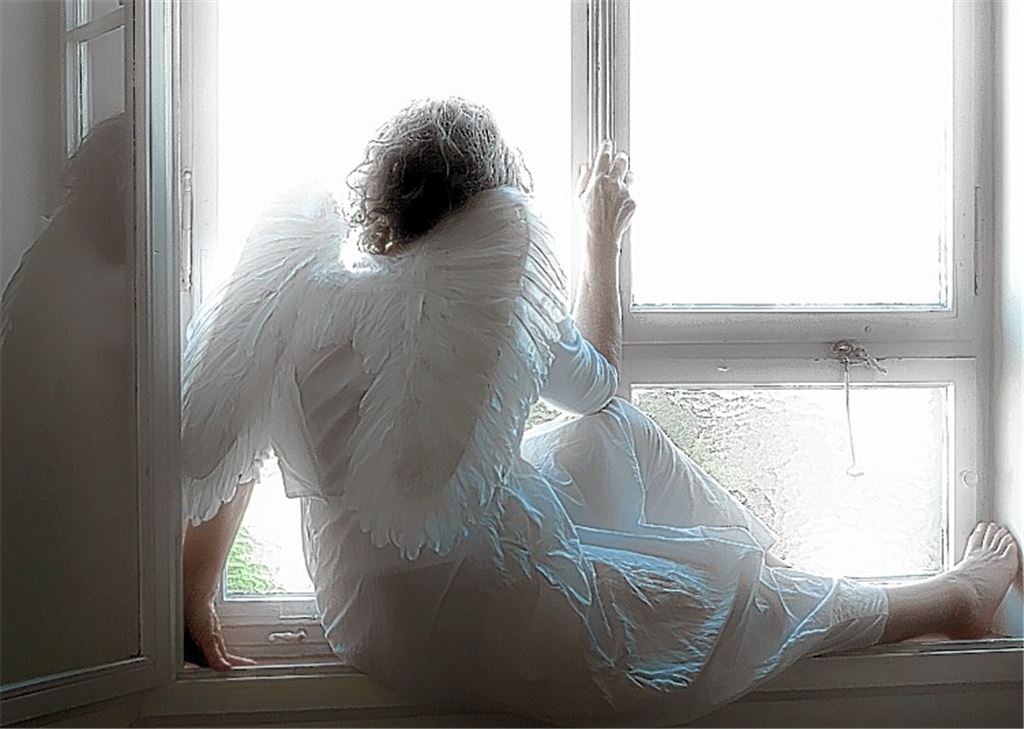 Himmlisches in der theaterschachtel.p