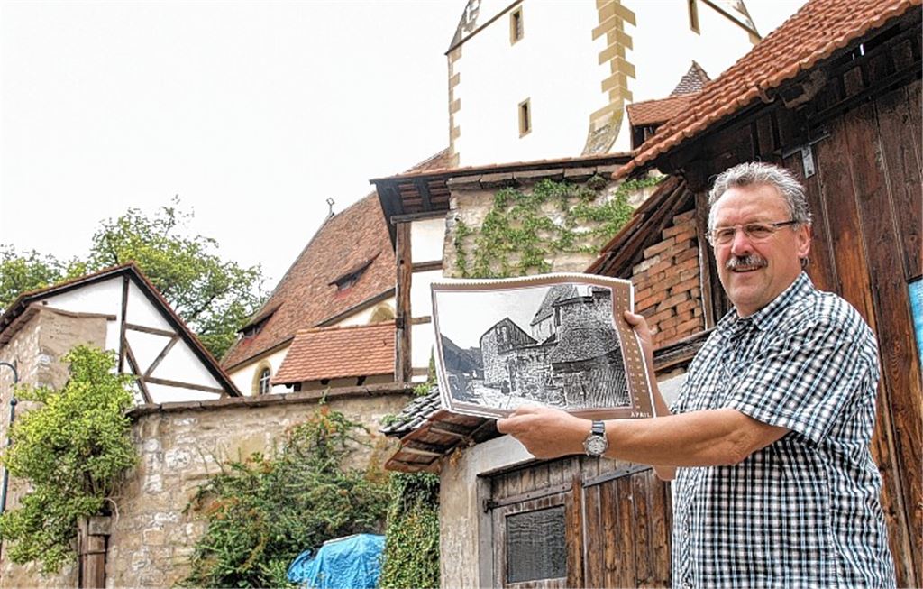 Bewohner feiern ihr Dorf