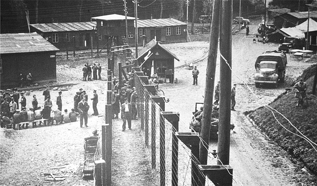 Historische Aufnahme vom KZ Vaihingen: Zwischen August 1944 und April 1945 forderten die katastrophalen Bedingungen im „Arbeitslager“ rund 1700 Menschenleben. Fotos: Stahlfeld