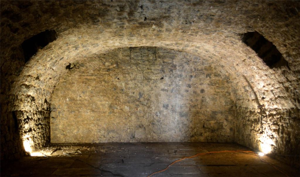 Historisches Herzstück des Objekts: Der historische Bierkeller, der einst der Brauerei „Schwanenbräu“ als Eisdepot diente. Fotos: Stahlfeld