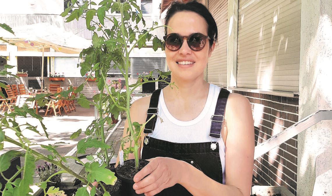 Hochbeete, Chöre und Spieleabende: Die Vielfalt, die im Vereinsheim des ehemaligen Männergesangvereins Berg geboten wird, hat die Jury des Stuttgarter Bürgerpreises erneut überzeugt. Vorsitzende ist Luisa Händle, die aus Mühlacker stammt.Foto: privat