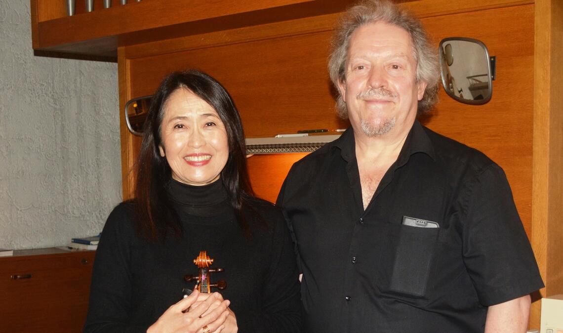 Publikum genießt „Musik für die Seele“ Hochkarätiges Duo: Keiko Waldner und Professor Johannes Mayr. Foto: Stahlfeld