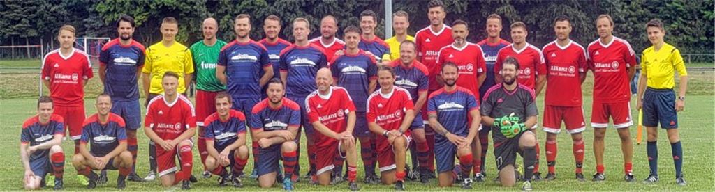 Ex-Profis und junge Talente am Ball