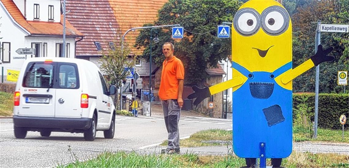 Streit um Figuren am Straßenrand