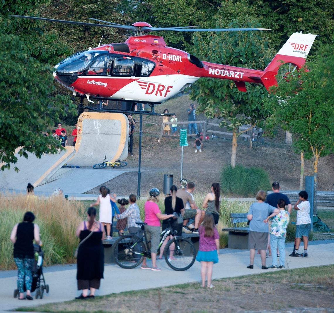 Hubschrauber im Einsatz. Foto: Fotomoment