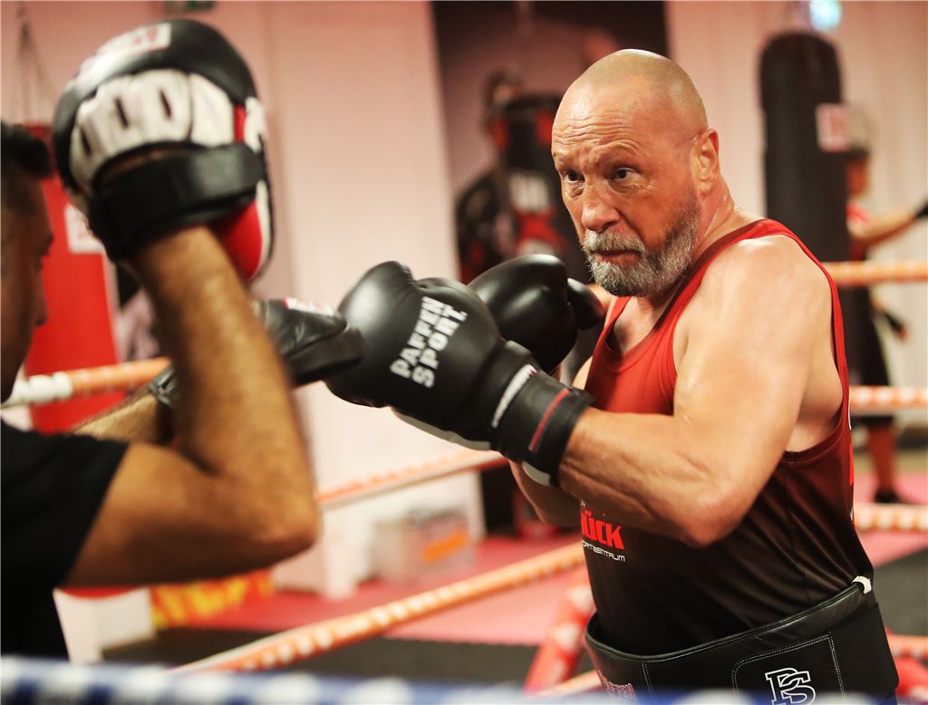 Hück Uwe Vorbereitung7_Isik Ayhan Trainer