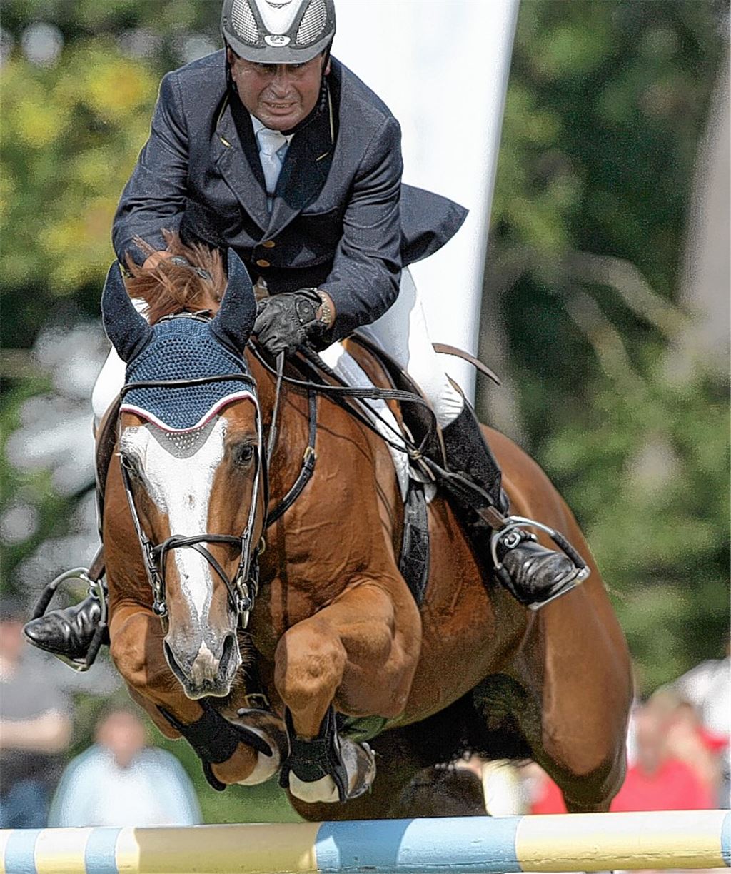 Hugo Simon, hier 2006 bei einem Turnier in Donaueschingen, gewann 1992 Olympia-Silber und 2001 den Goldstadt Cup.Foto: Baumann