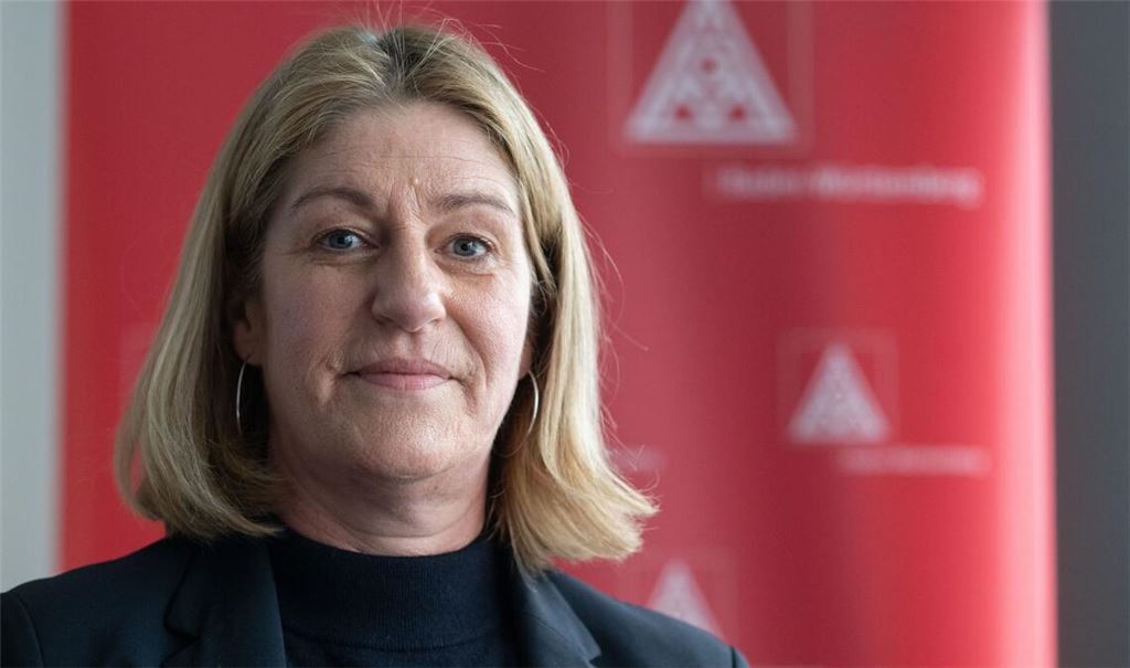IG-Metall-Bezirksleiterin Barbara Resch mahnt einen „spürbaren Sofortausgleich“ für hohe Spritpreise an.