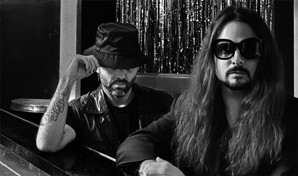 Ian Volt (links) und Cody Barcelona sind Twin Noir