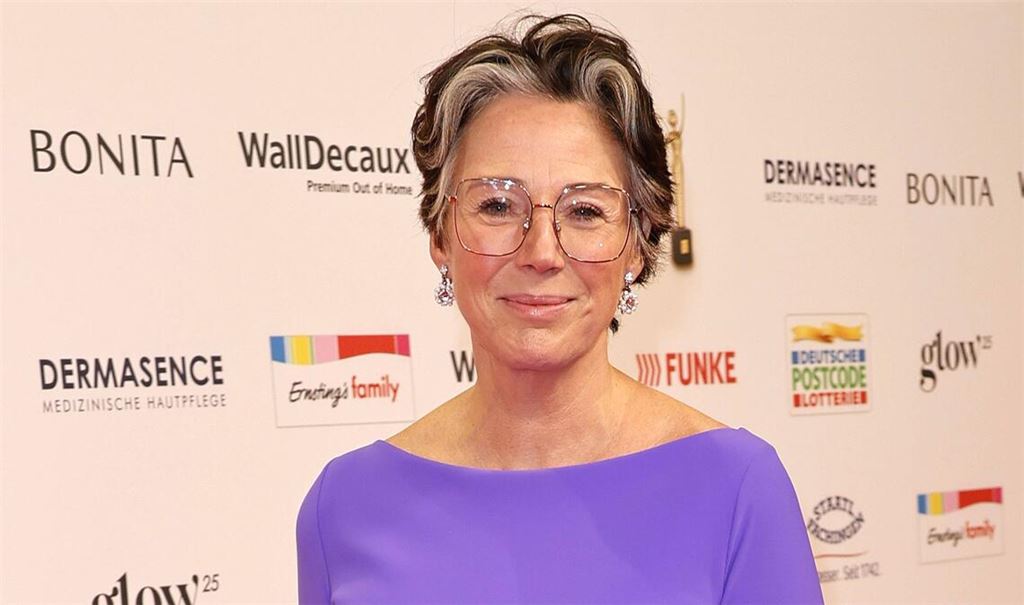 Ildiko von Kürthy im November 2025 bei einer Preisverleihung in Hamburg.