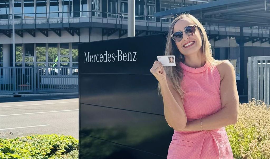 Im August 2025 sagt  Jara López Mercedes „Adiós“.