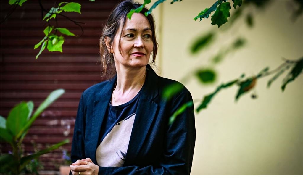 Im Blätterwald der Geschichte: Katerina Poladjan