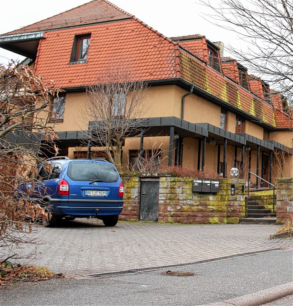 Im Dachgeschoss dieses Gebäudes, das zum „Haus Schmie“ gehört, werden ab Januar Syrer leben, die vor dem Bürgerkrieg in ihrer Heimat geflohen sind. 