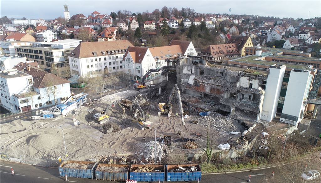 Im Dezember 2018 war der Mühlehof schon großteils dem Erdboden gleichgemacht. Wird in diesem Bereich, wie früher vorgesehen, eine Stadthalle gebaut?Archivfoto: Ziegler/GerstIngenieure