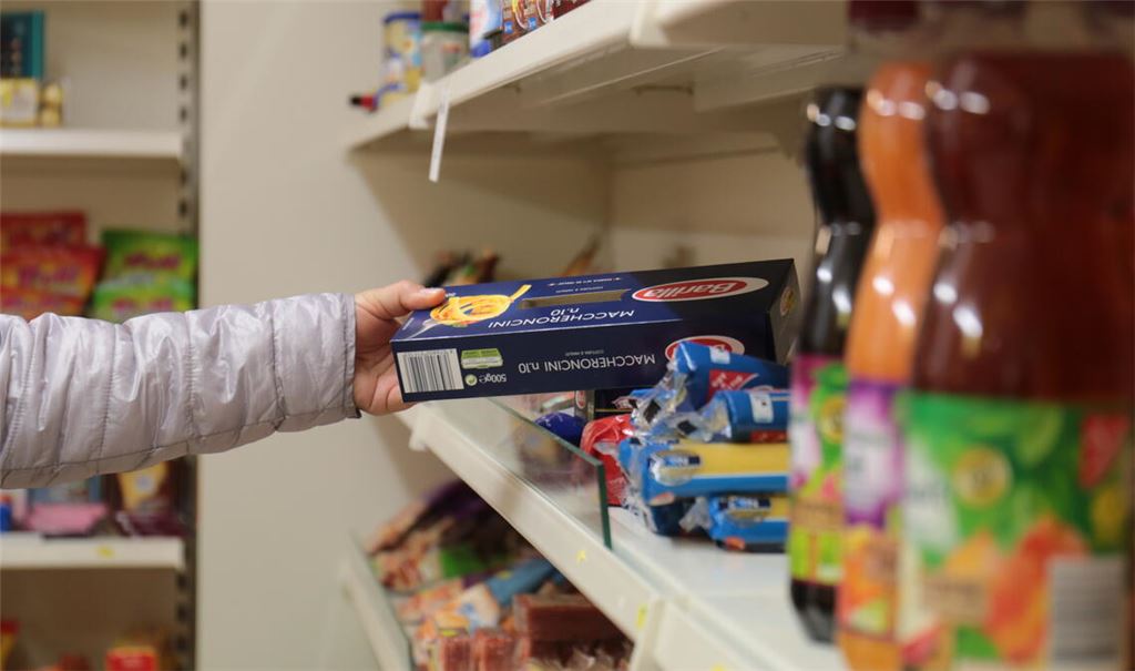 Im Dorfladen in Schmie gibt es neben frischen Backwaren ein vielfältiges Angebot an Lebensmitteln. Archivfoto: Disselhoff