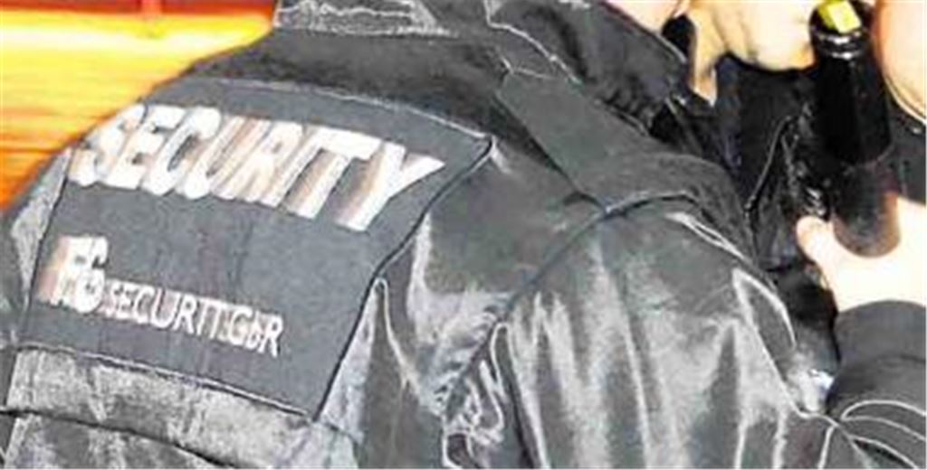 Im Einsatz: Auf dem Privatgelände des Einkaufszentrums Drehscheibe reichen die Kompetenzen des privaten Sicherheitsdienstes noch ein Stück weiter als auf öffentlichen Plätzen.
Archivfoto: Goertz