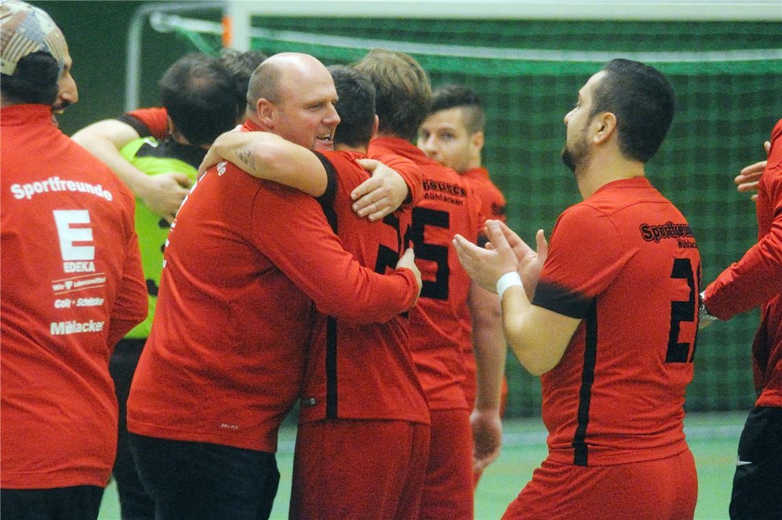Sascha John ist nicht mehr Sportfreunde-Trainer 910_0008_162974_MuehlackerHallenfussballStadtpokal_1_1_0