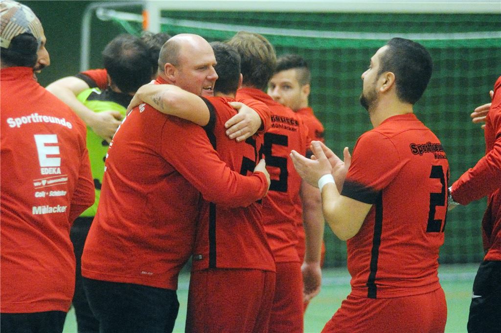 910_0008_162974_MuehlackerHallenfussballStadtpokal_1_1_0