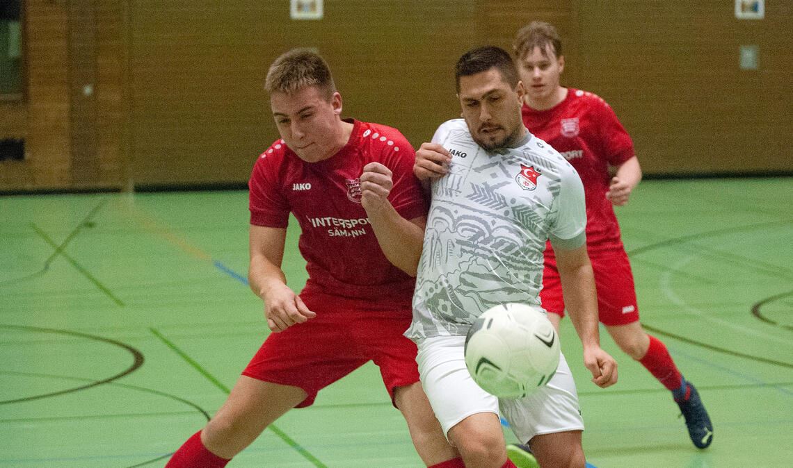 Im Finale zwischen dem Türkischen SV Mühlacker und dem TSV Großglattbach wird es...
